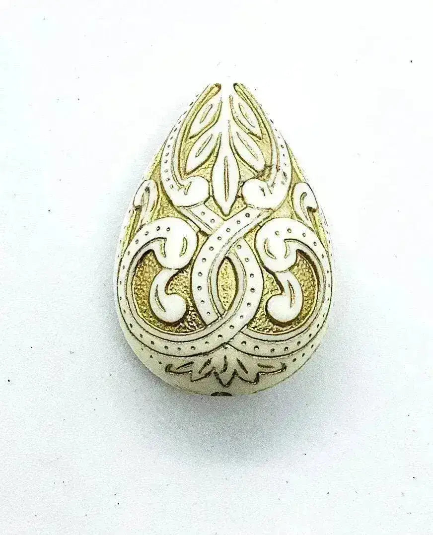 Mediterranean Vintage Lucite Pendant in 2 Colors - The Argus Collection