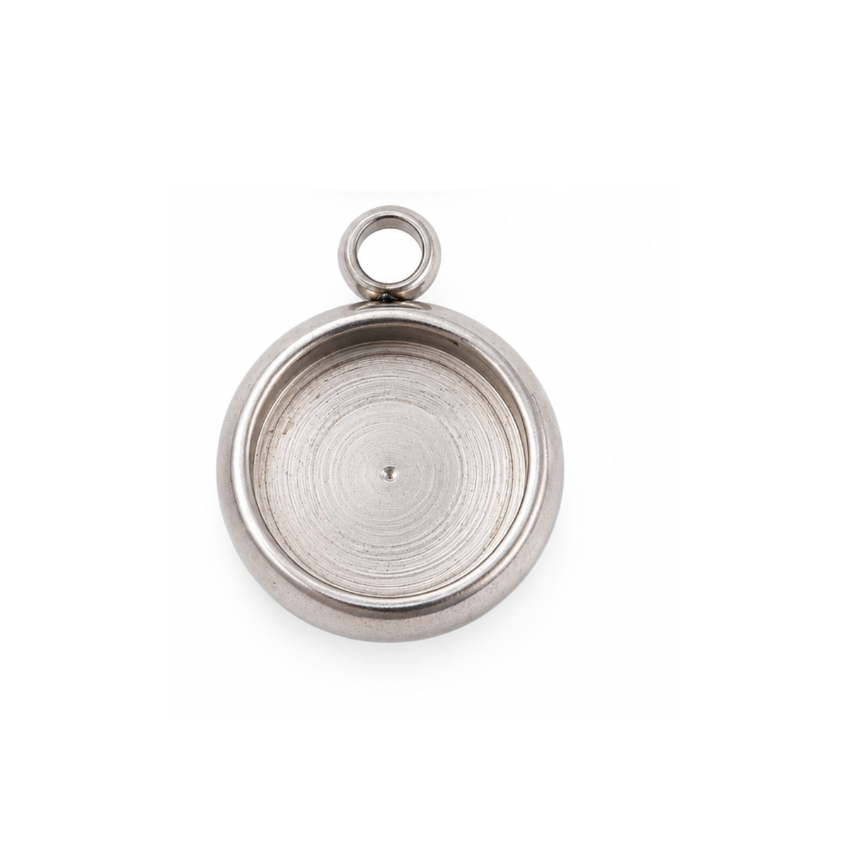 8mm stainless steel cabochon setting pendant on white background