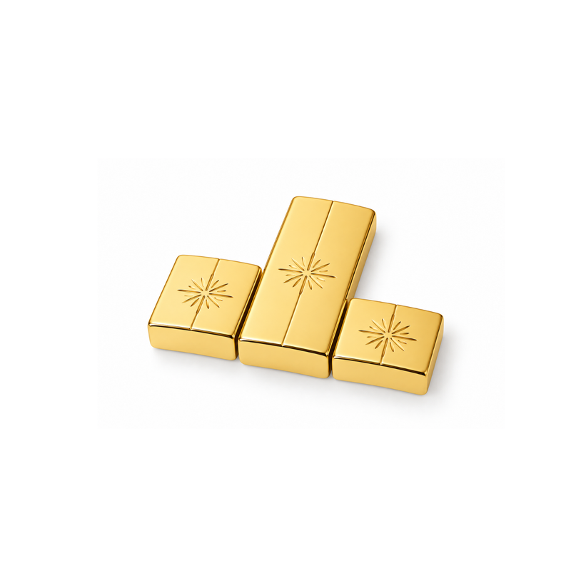 Gold Hiilos interchangeable magnetic clasps in 11mm, 22mm and 45mm sizes.