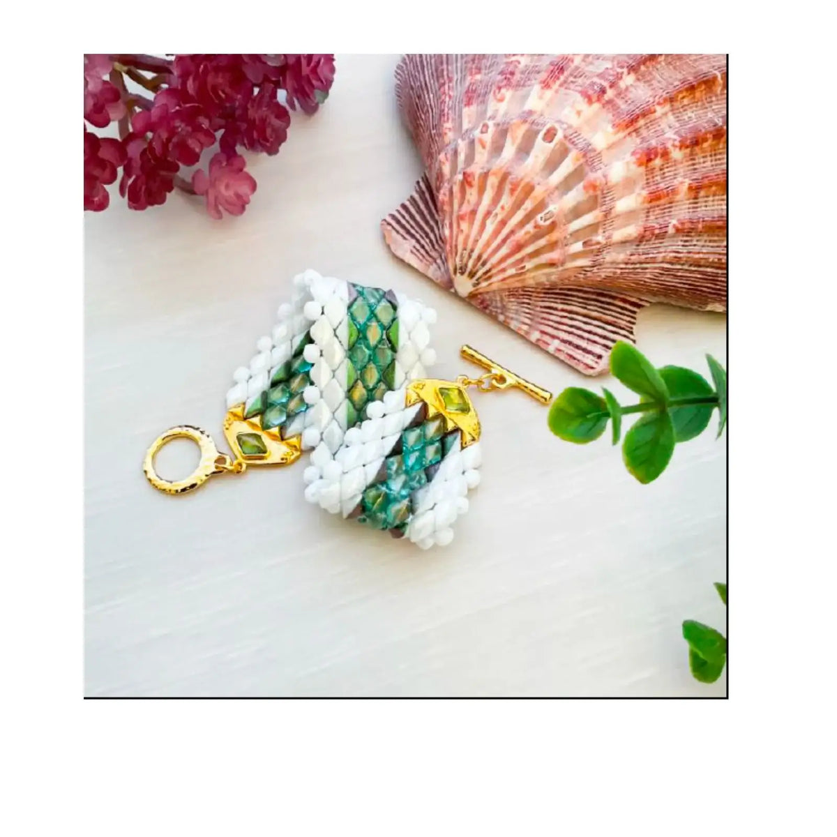 Sea Kelp Bracelet Pattern by Danielle Wickes - The Argus Collection