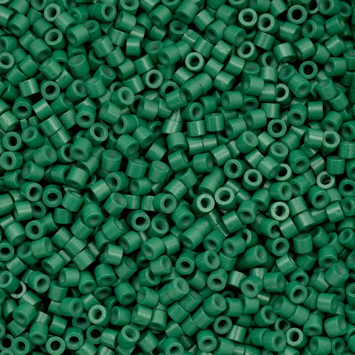 Cylin™ Beads 11/0, CY11-1105 Opaque Emerald Green, 25g - Cylin™ Beads 11/0, CY11-1105 Opaque Emerald Green, 25g - Default Title , The Argus Collection