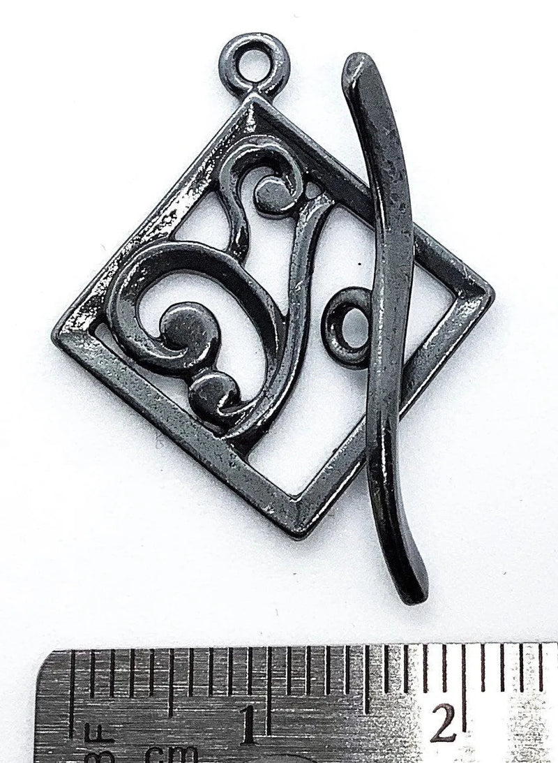 Garden Gate Toggle Clasp, 17mm, 6 Finishes - The Argus Collection