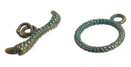 Claw Toggle Clasp, 16mm, 2 Finishes - The Argus Collection