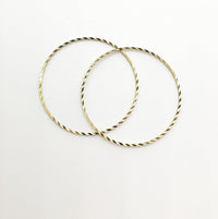 Textured Brass Circle Connectors, 25mm, Brass - The Argus Collection