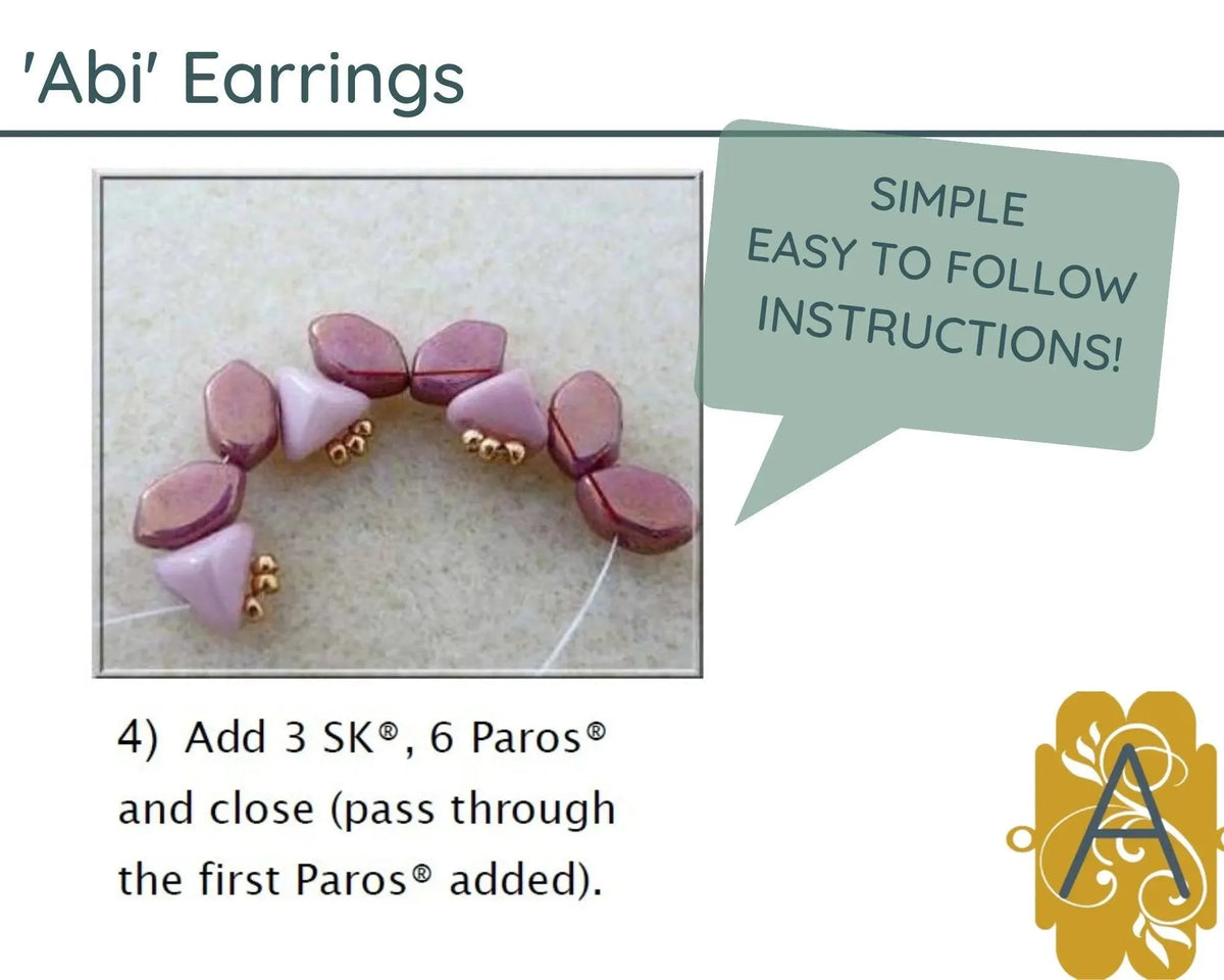 Abi Earrings Pattern par Puca . Patterns have pictures with their instructions.  The Argus Collection